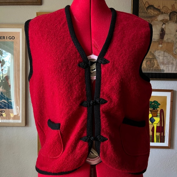 90s 100% wool Red and Black Vest with Pockets - Picture 1 of 4